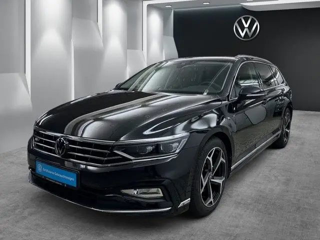 Photo 1 : Volkswagen Passat 2023 Diesel