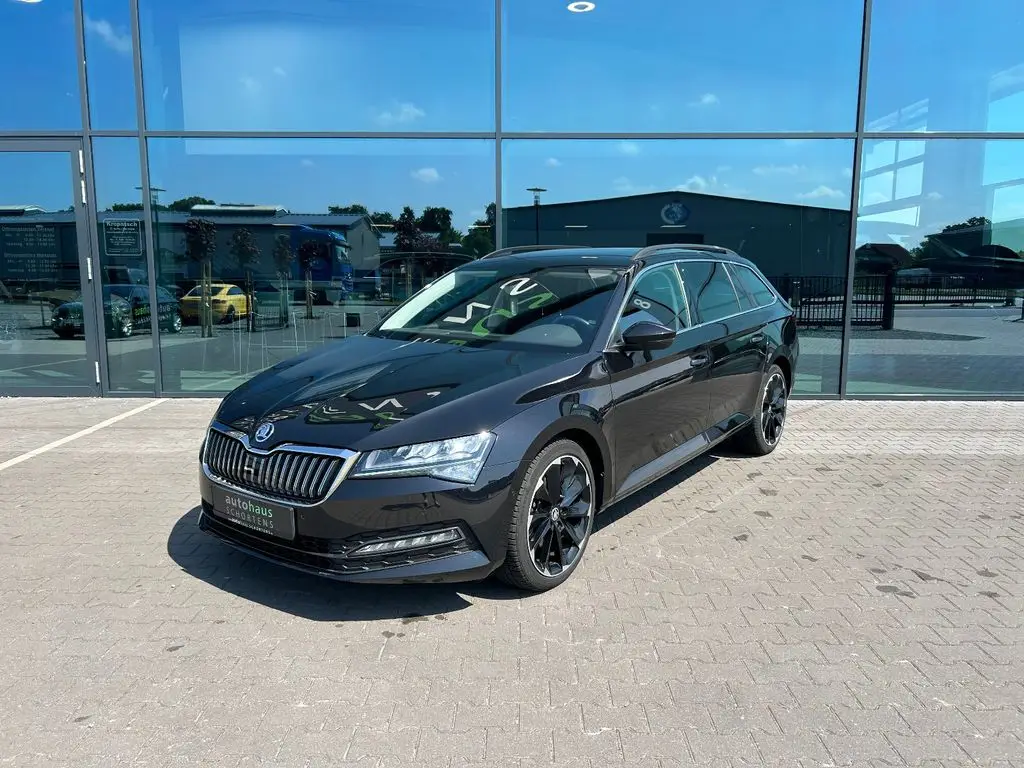 Photo 1 : Skoda Superb 2022 Diesel