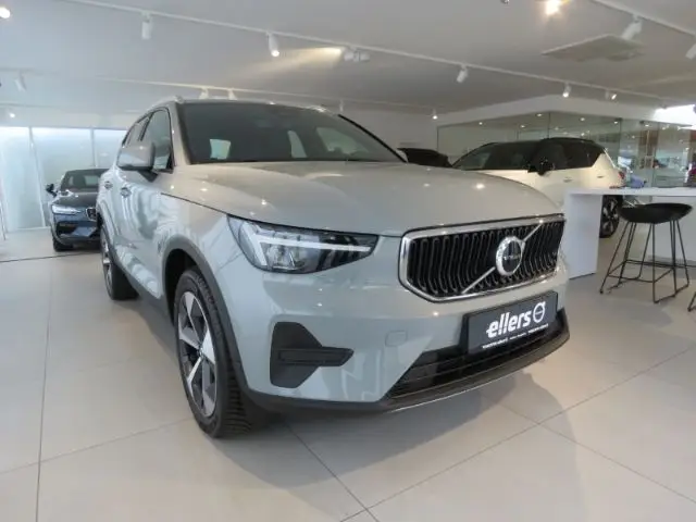 Photo 1 : Volvo Xc40 2023 Petrol