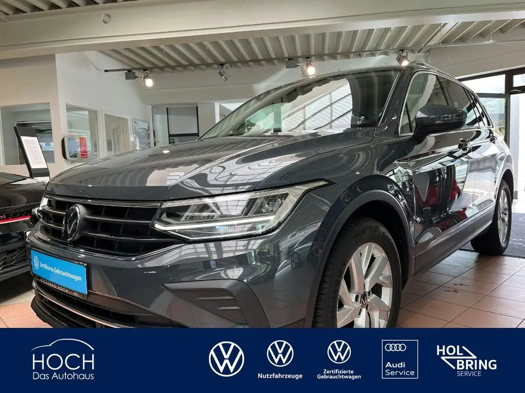 Photo 1 : Volkswagen Tiguan 2023 Essence