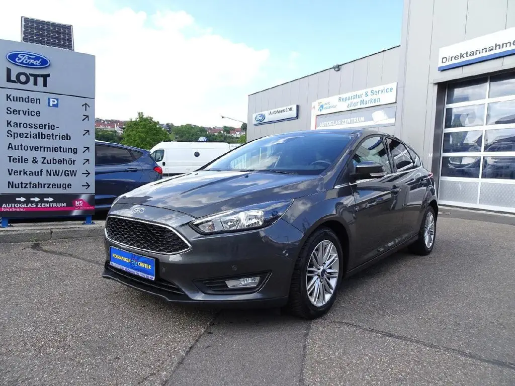 Photo 1 : Ford Focus 2018 Essence