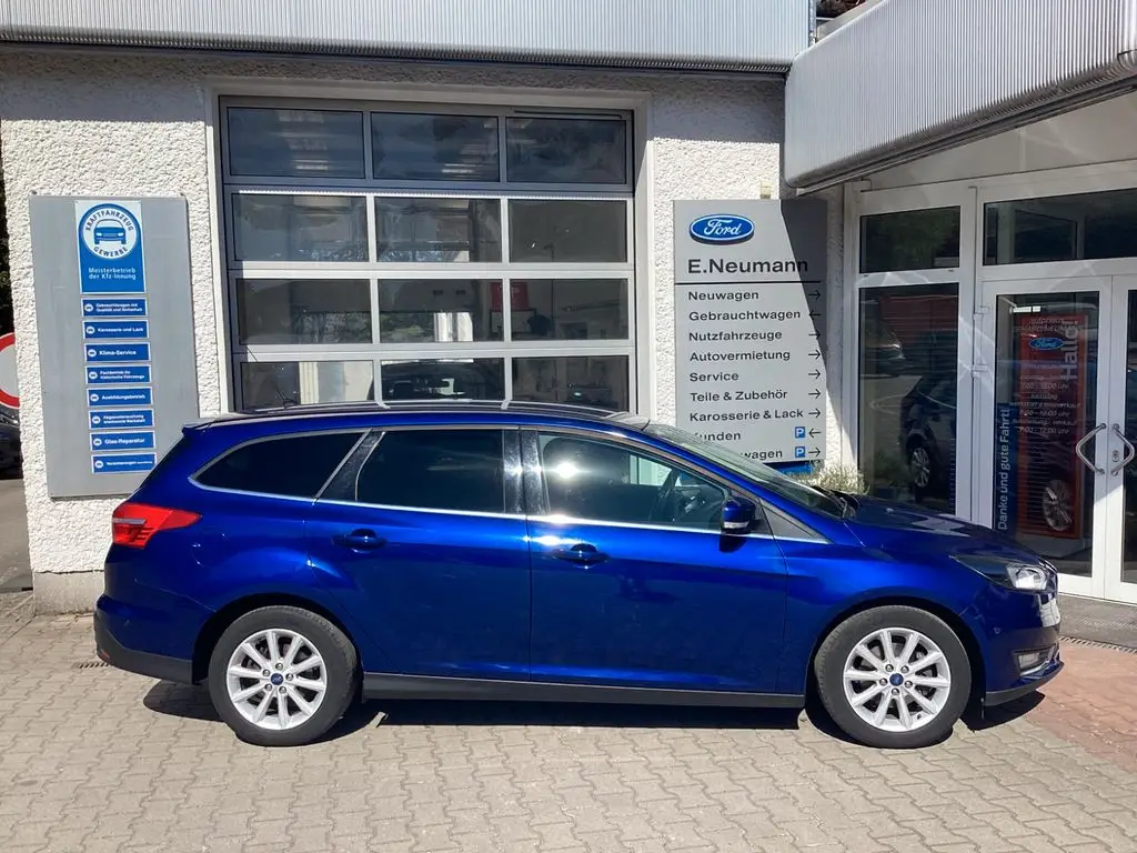 Photo 1 : Ford Focus 2016 Petrol