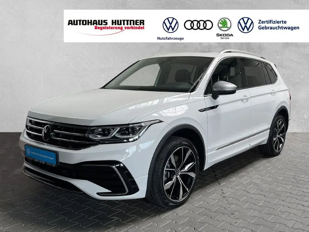 Photo 1 : Volkswagen Tiguan 2023 Petrol