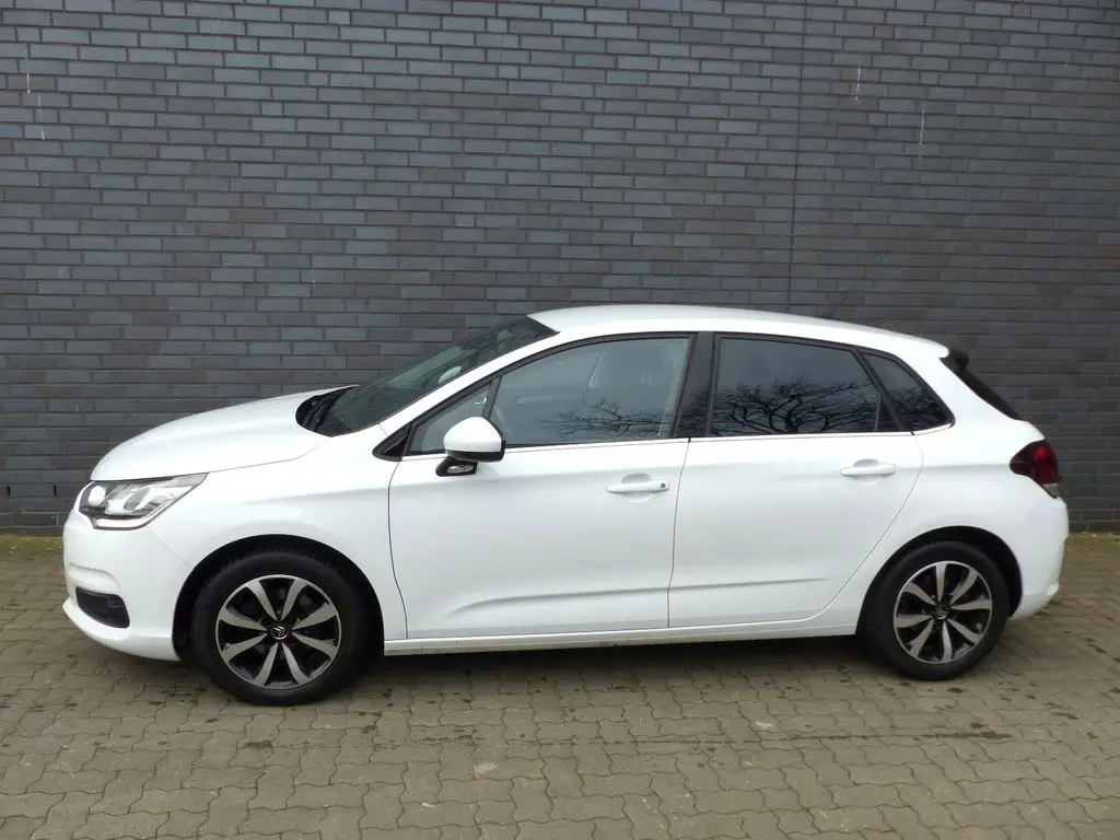 Photo 1 : Citroen C4 2017 Petrol