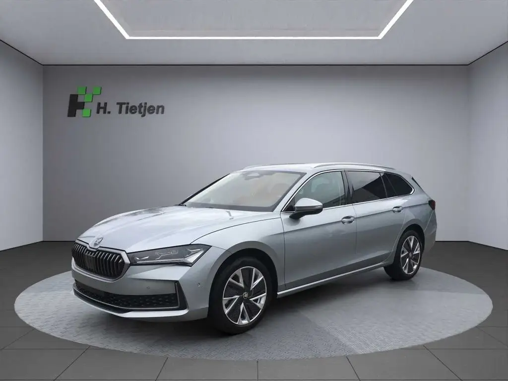 Photo 1 : Skoda Superb 2024 Essence