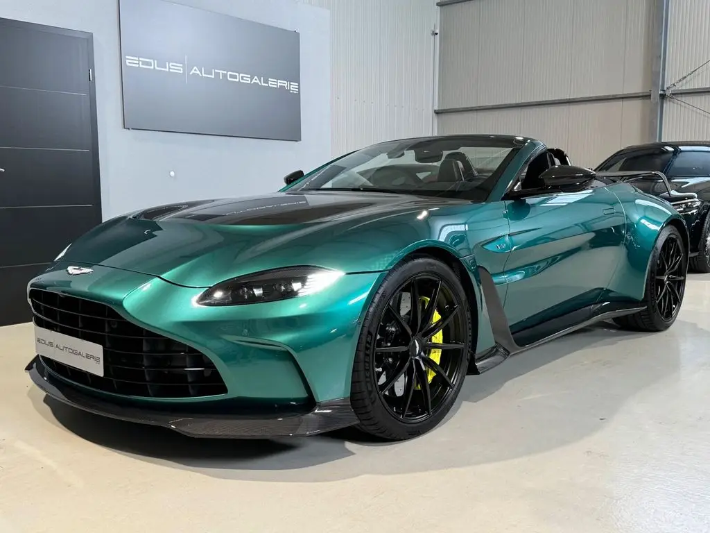 Photo 1 : Aston Martin V12 2023 Petrol