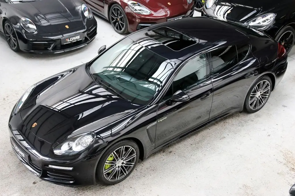 Photo 1 : Porsche Panamera 2015 Hybride