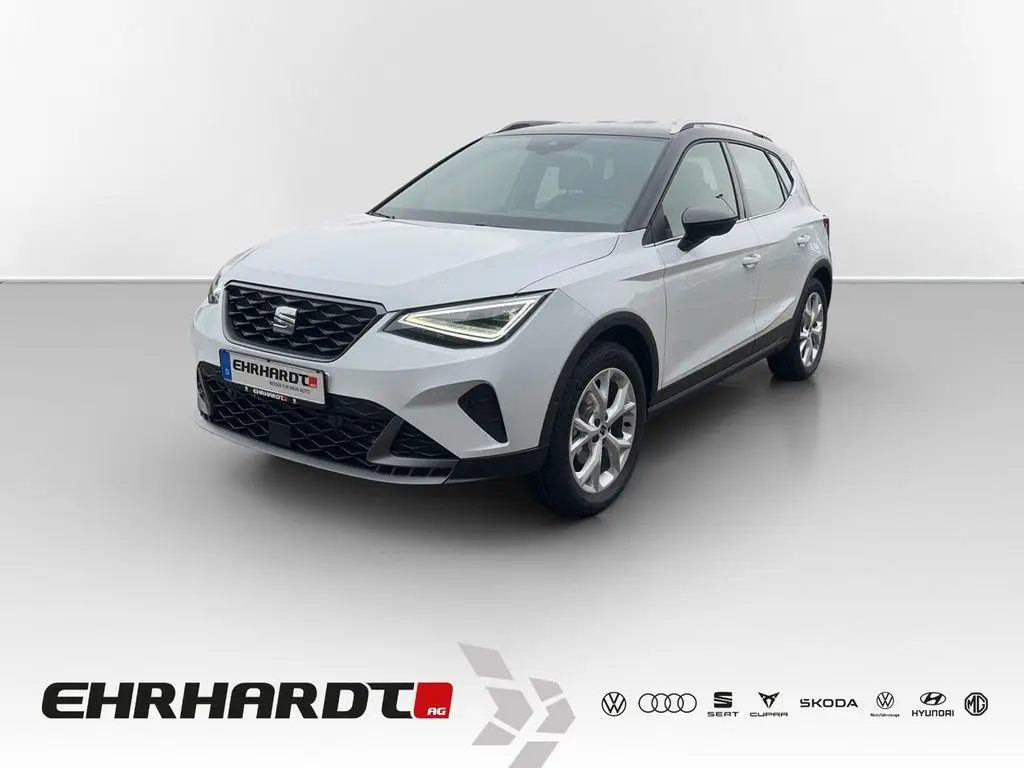 Photo 1 : Seat Arona 2024 Petrol