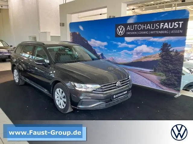 Photo 1 : Volkswagen Passat 2023 Non renseigné