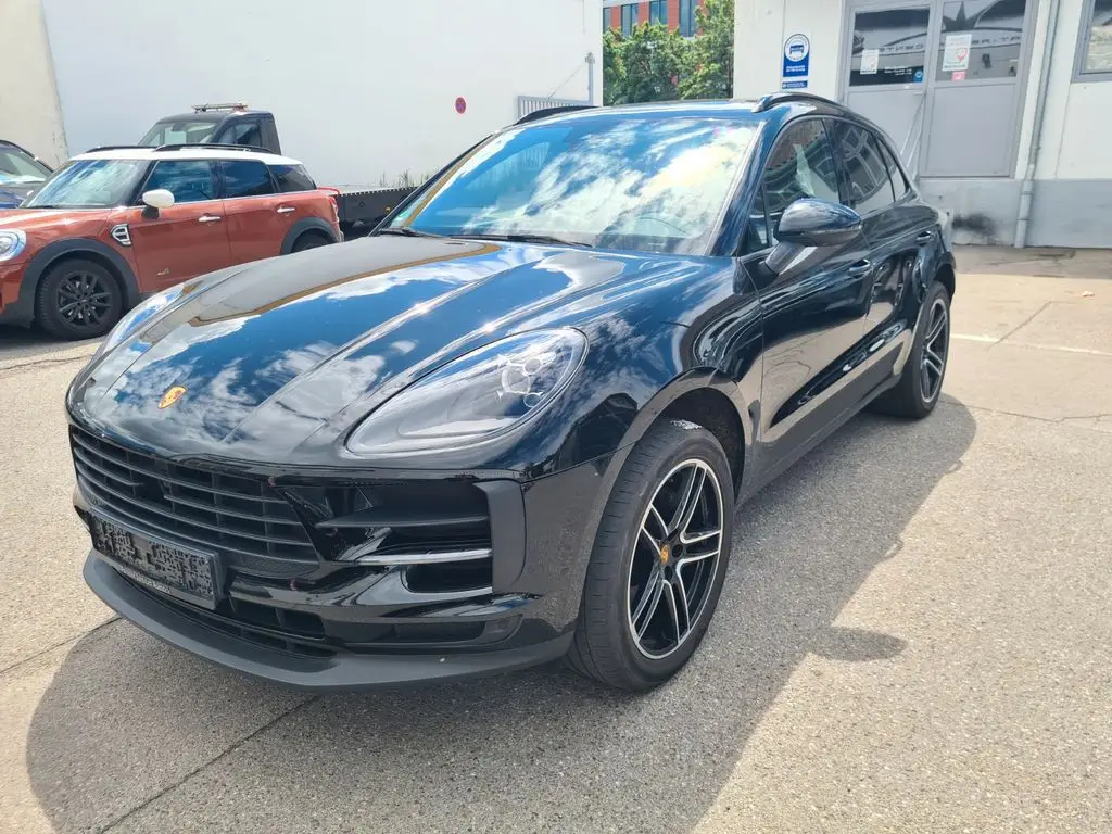 Photo 1 : Porsche Macan 2019 Essence