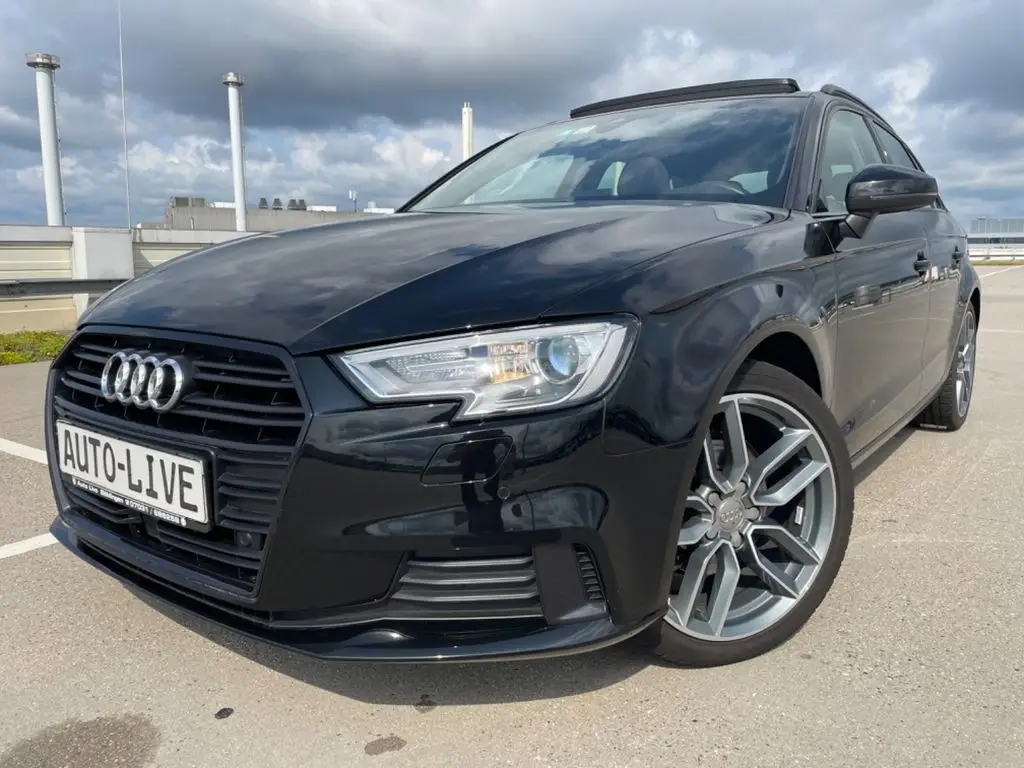 Photo 1 : Audi A3 2019 Essence