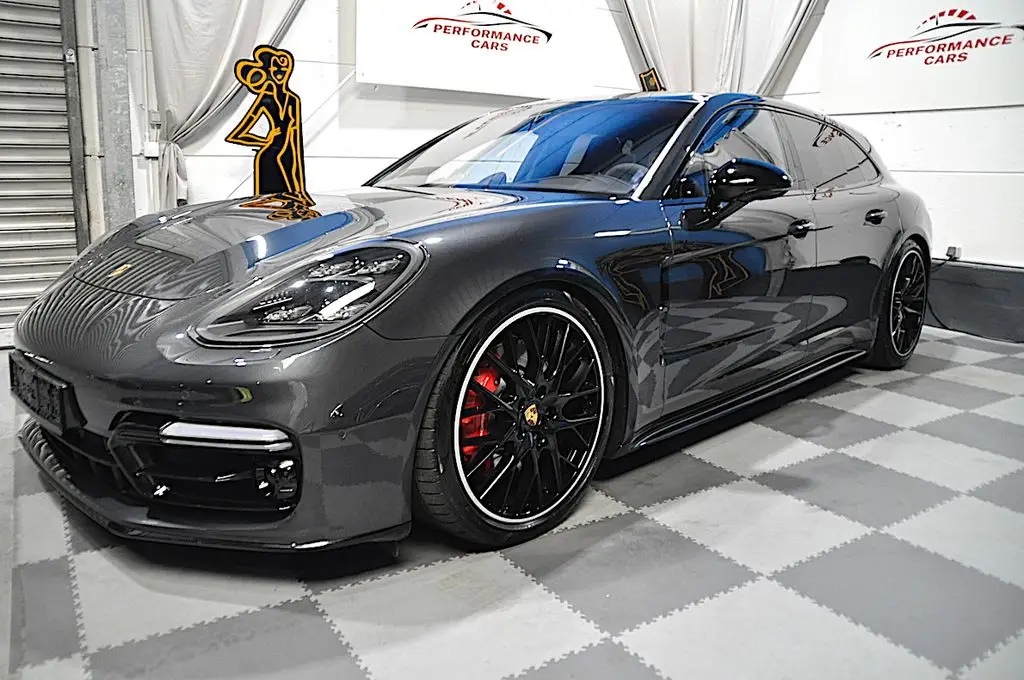 Photo 1 : Porsche Panamera 2019 Essence