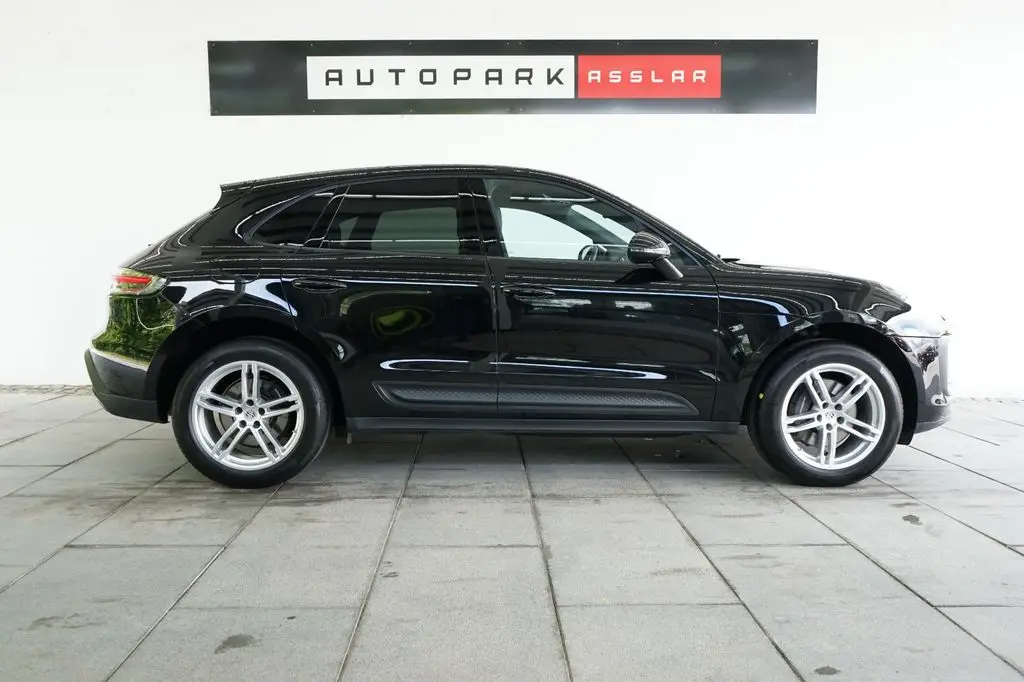 Photo 1 : Porsche Macan 2022 Petrol