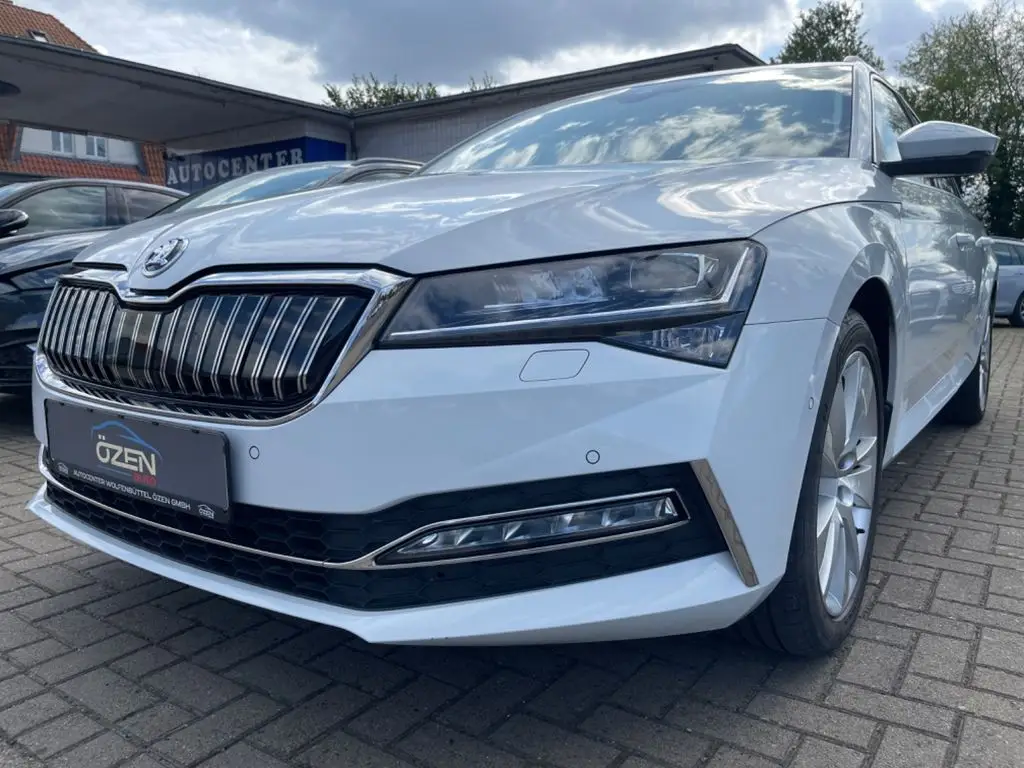 Photo 1 : Skoda Superb 2021 Hybrid