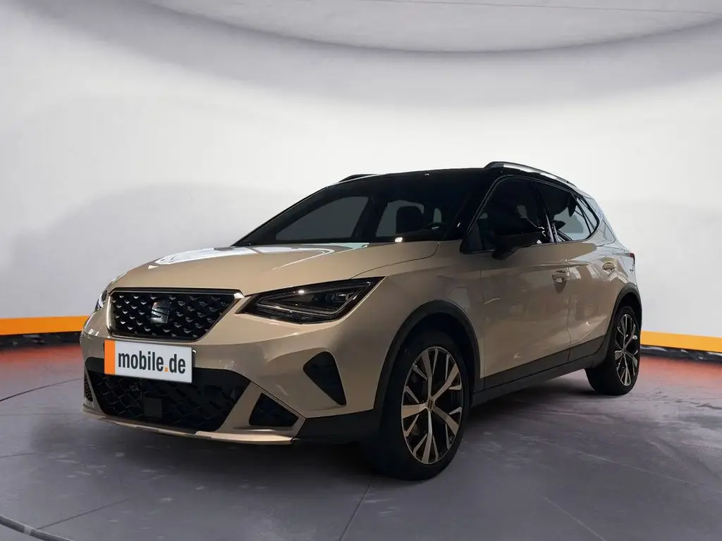 Photo 1 : Seat Arona 2024 Essence