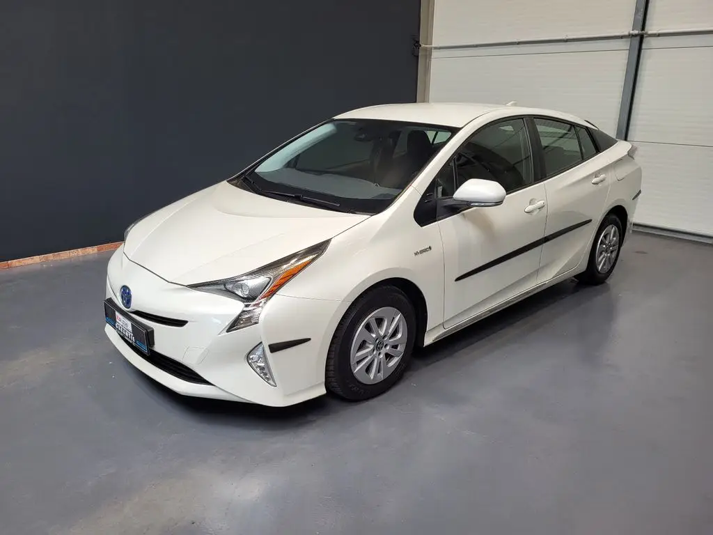 Photo 1 : Toyota Prius 2016 Hybrid