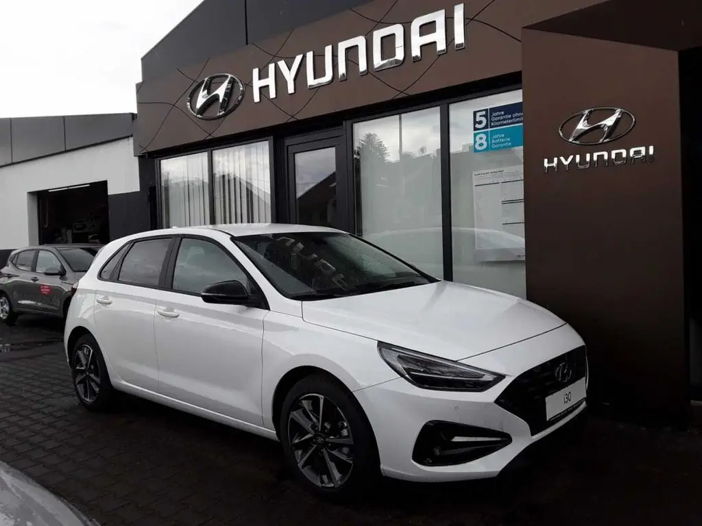 Photo 1 : Hyundai I30 2024 Petrol