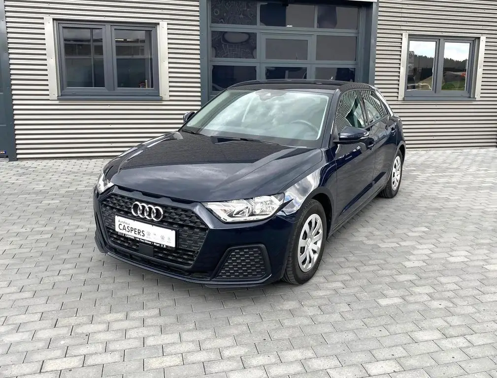 Photo 1 : Audi A1 2022 Essence