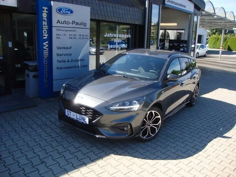 Photo 1 : Ford Focus 2020 Petrol