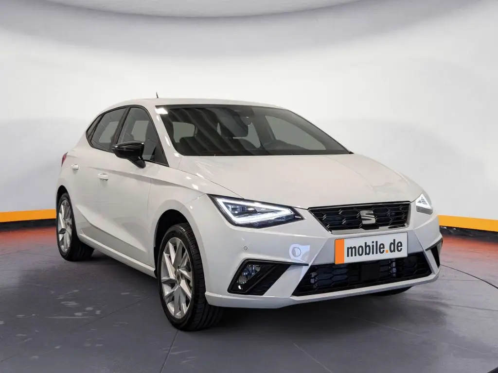 Photo 1 : Seat Ibiza 2024 Petrol