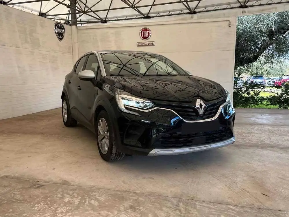 Photo 1 : Renault Captur 2022 Essence