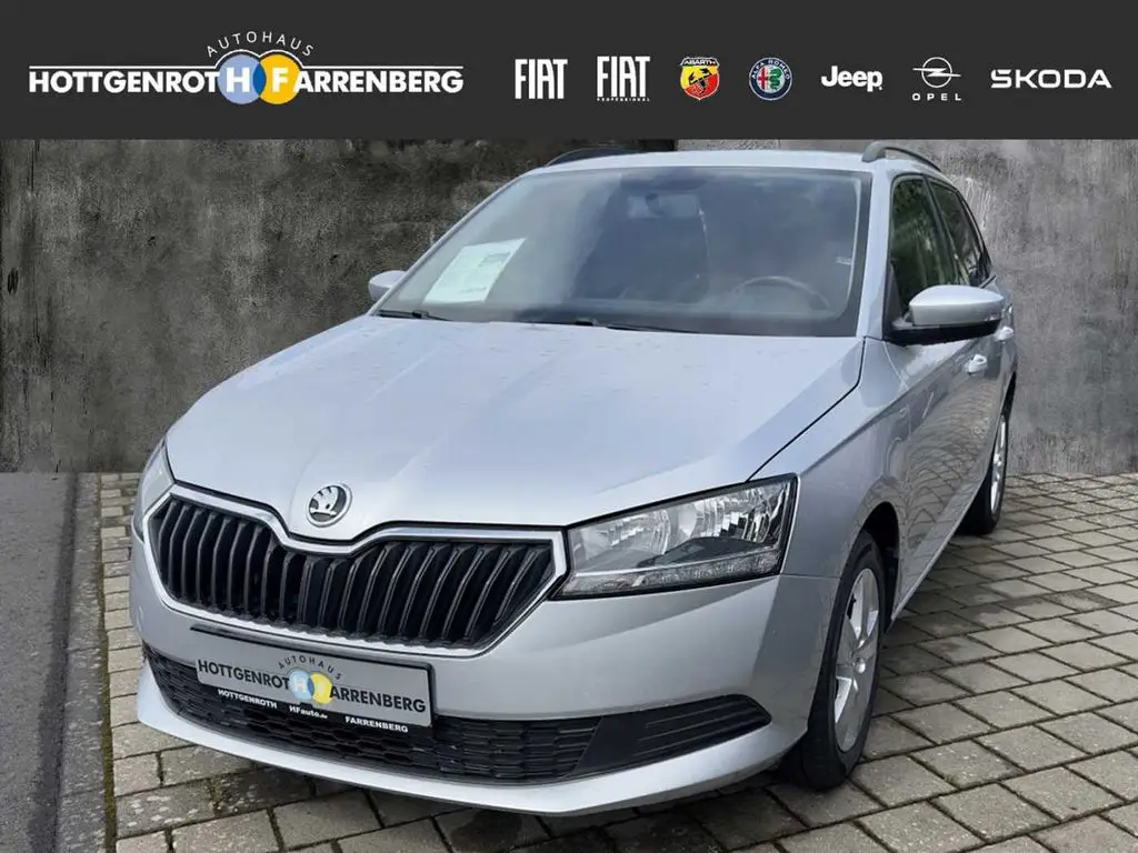 Photo 1 : Skoda Fabia 2019 Petrol