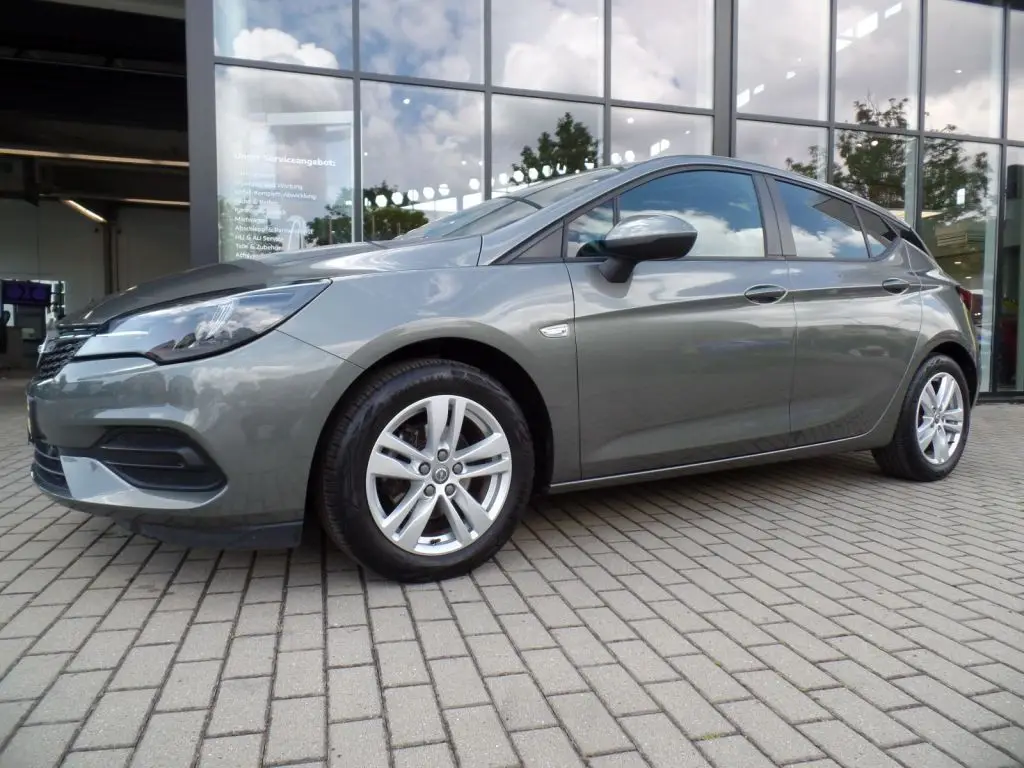 Photo 1 : Opel Astra 2020 Petrol