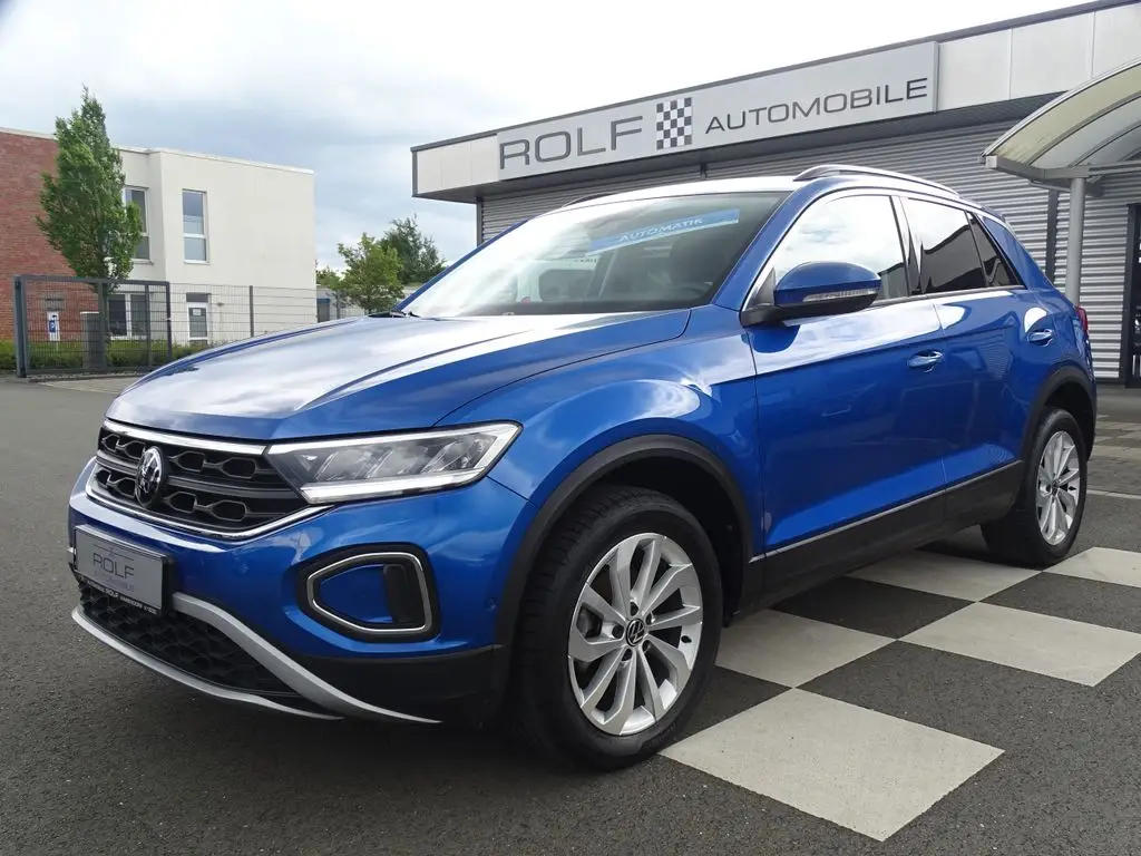 Photo 1 : Volkswagen T-roc 2023 Essence