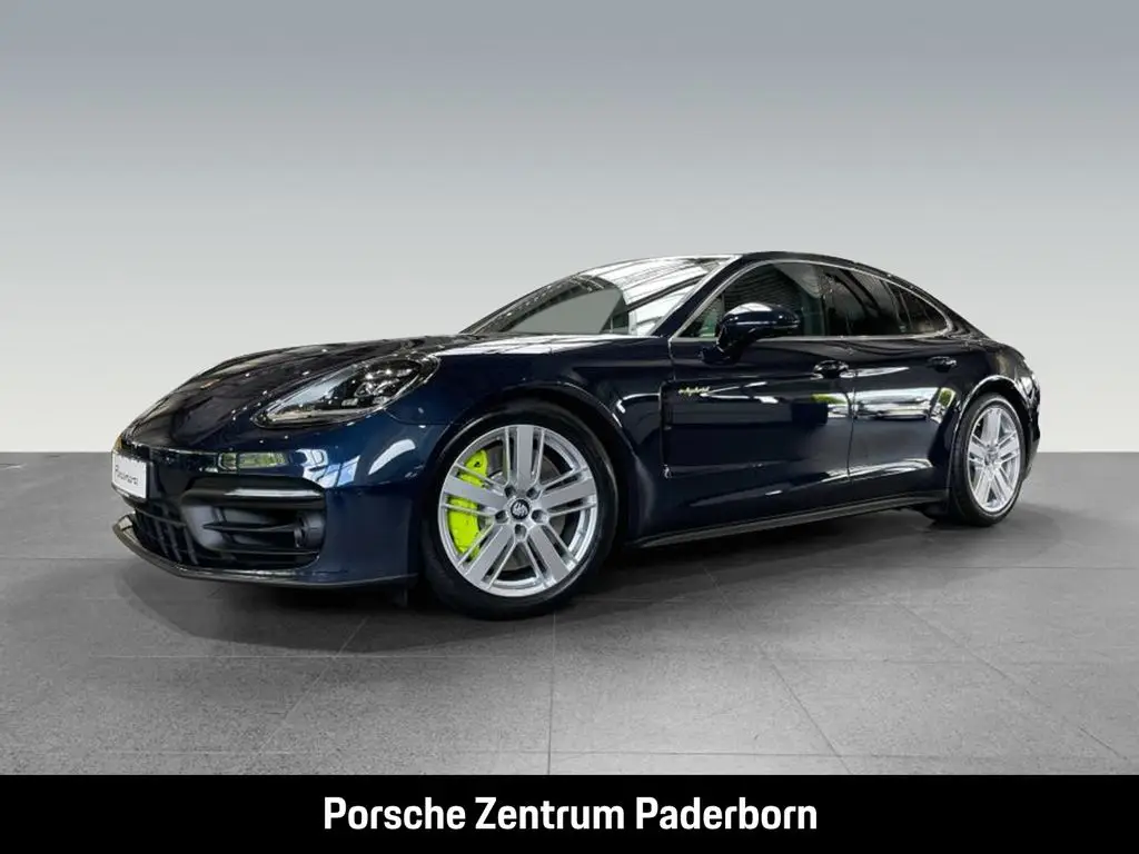 Photo 1 : Porsche Panamera 2023 Hybrid