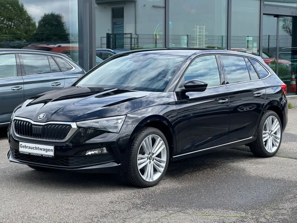 Photo 1 : Skoda Scala 2023 Essence