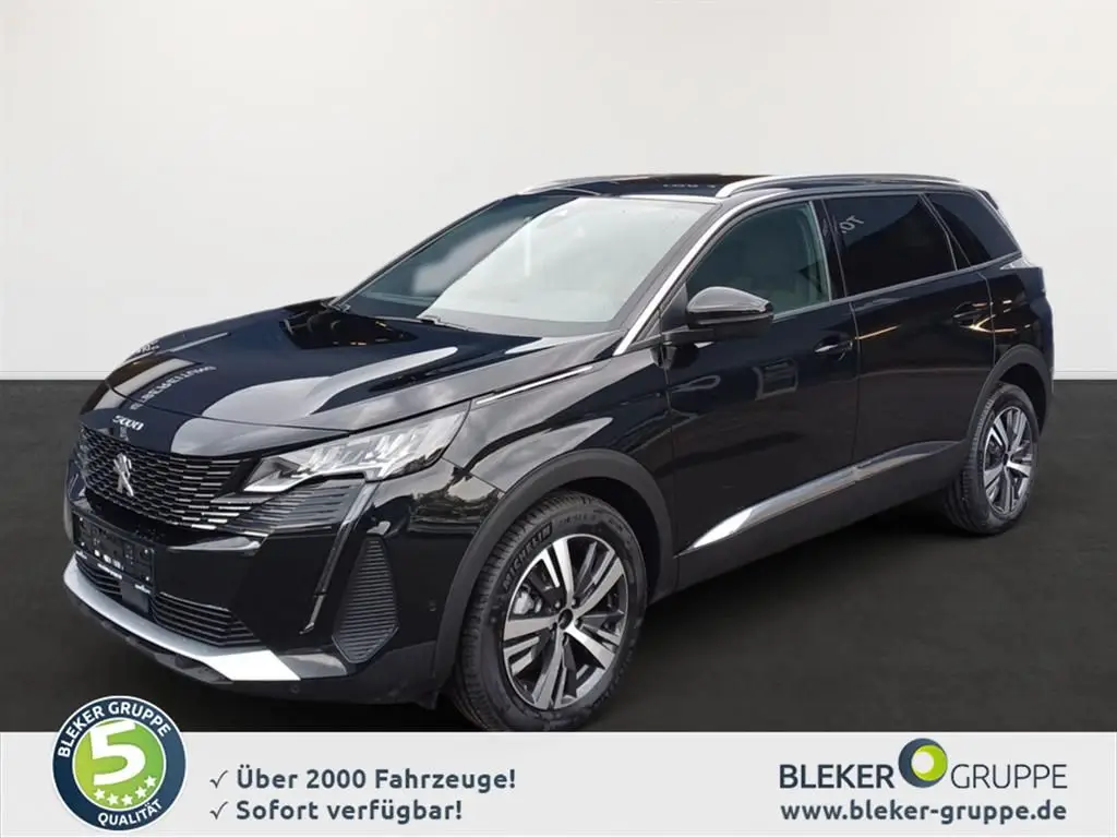 Photo 1 : Peugeot 5008 2024 Petrol