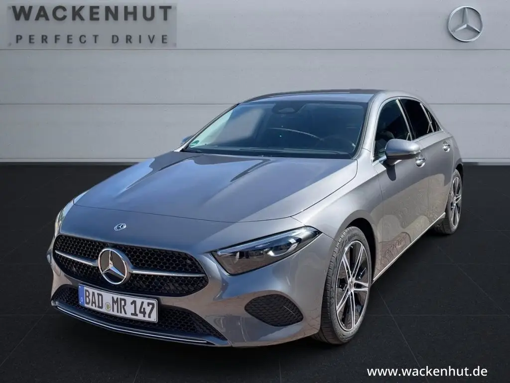 Photo 1 : Mercedes-benz Classe A 2024 Petrol