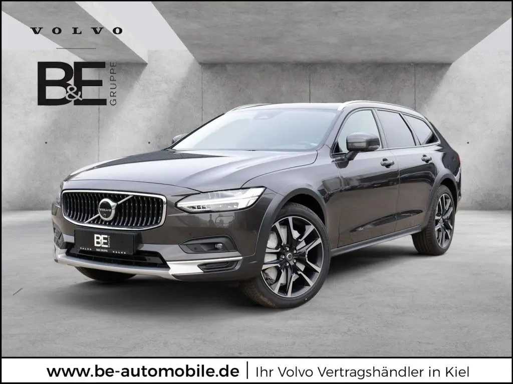 Photo 1 : Volvo V90 2023 Diesel