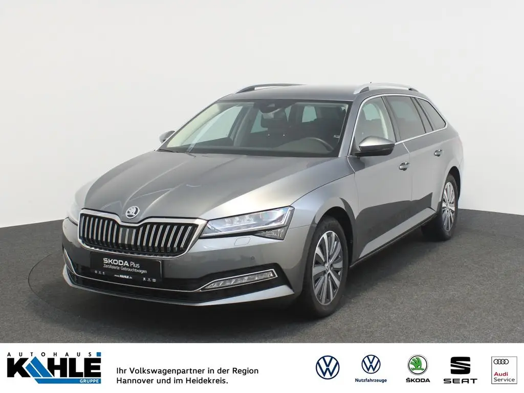 Photo 1 : Skoda Superb 2023 Petrol