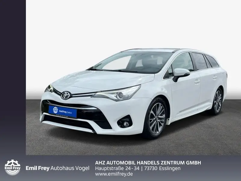 Photo 1 : Toyota Avensis 2015 Essence