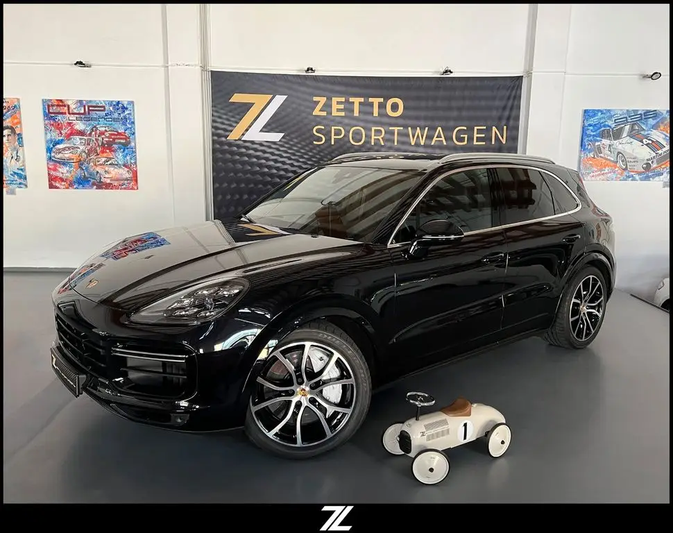 Photo 1 : Porsche Cayenne 2021 Petrol