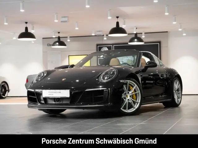 Photo 1 : Porsche 991 2018 Petrol