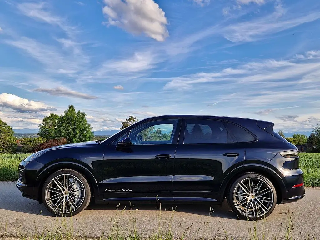 Photo 1 : Porsche Cayenne 2019 Essence