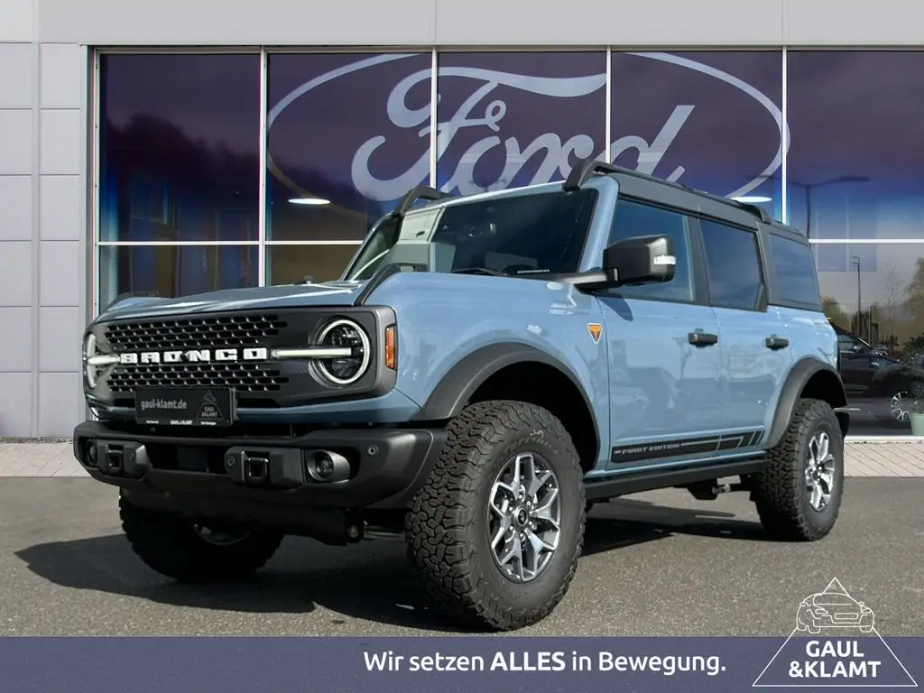 Photo 1 : Ford Bronco 2024 Petrol