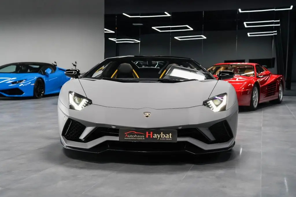 Photo 1 : Lamborghini Aventador 2019 Essence