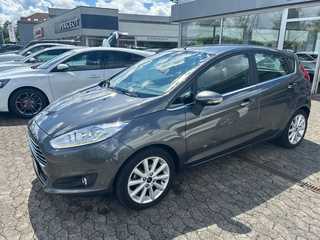 Photo 1 : Ford Fiesta 2015 Petrol