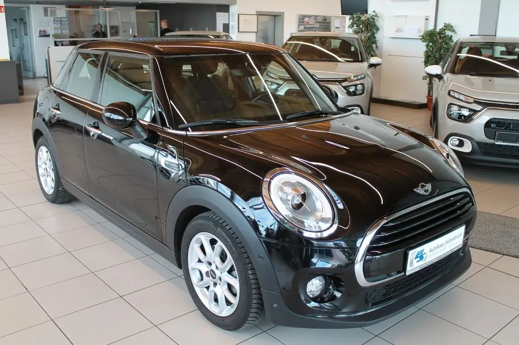 Photo 1 : Mini Cooper 2018 Diesel