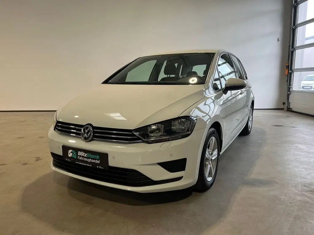 Photo 1 : Volkswagen Golf 2017 Petrol