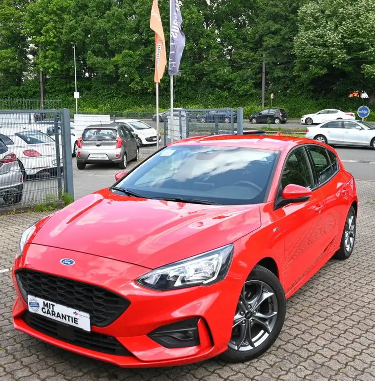 Photo 1 : Ford Focus 2020 Petrol