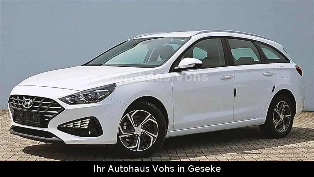 Photo 1 : Hyundai I30 2024 Petrol