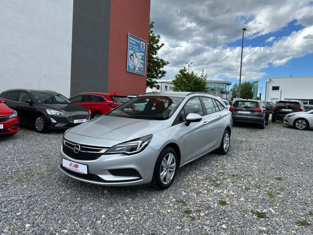 Photo 1 : Opel Astra 2018 Diesel