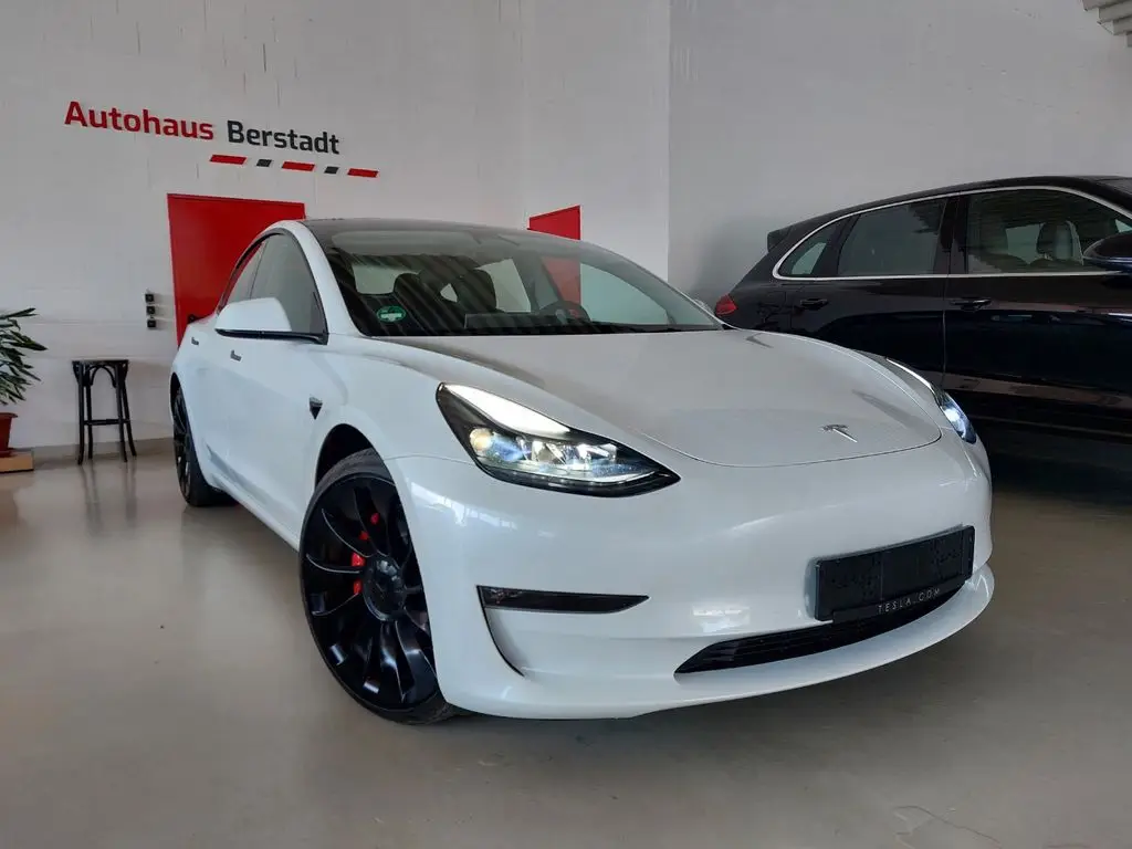 Photo 1 : Tesla Model 3 2021 Non renseigné