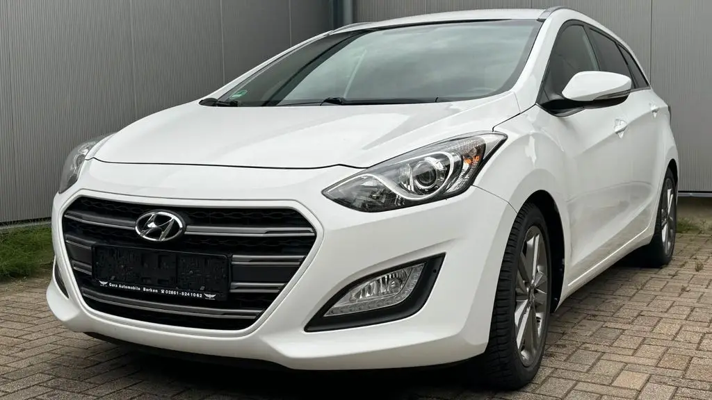 Photo 1 : Hyundai I30 2016 Diesel