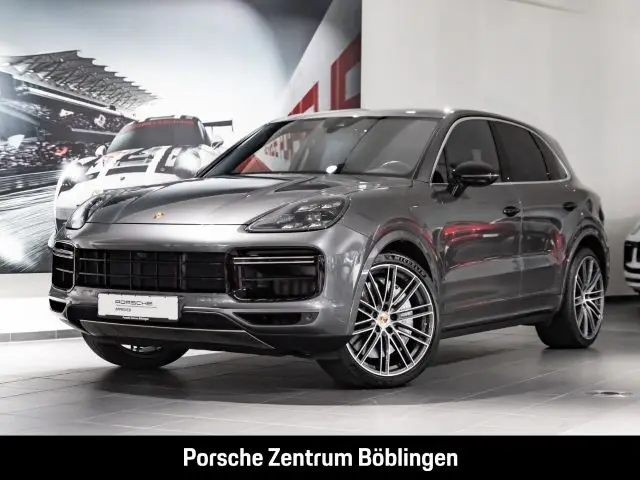 Photo 1 : Porsche Cayenne 2022 Essence