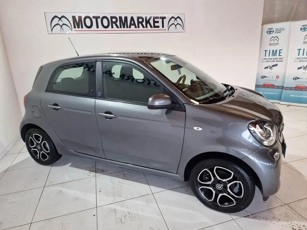 Photo 1 : Smart Forfour 2019 Not specified